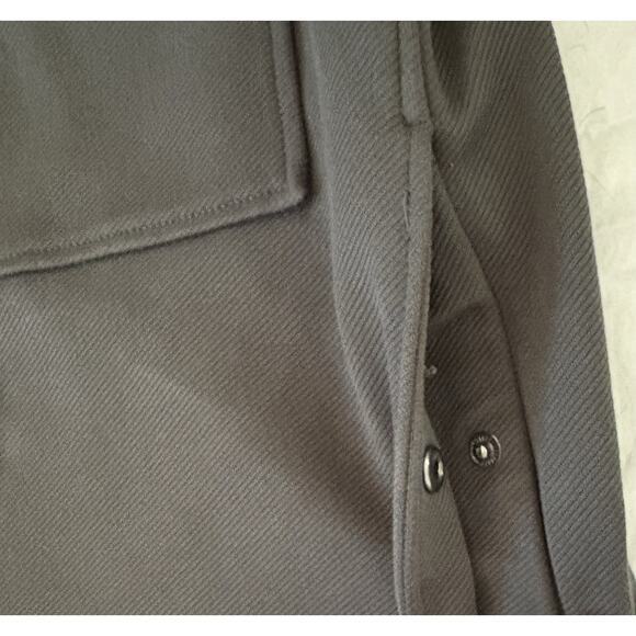 COS Army Green Shacket Women's Size Small Snap Closure Long Sleeve Pockets EUC - Picture 11 of 16